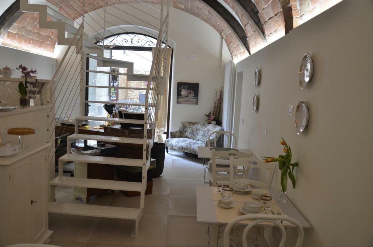 Il Nido Di Anna Hotel San Gimignano Bagian luar foto