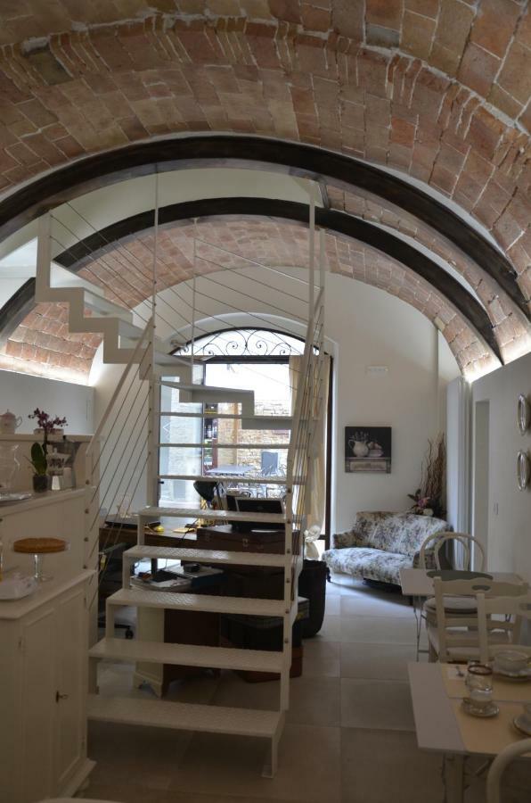Il Nido Di Anna Hotel San Gimignano Bagian luar foto