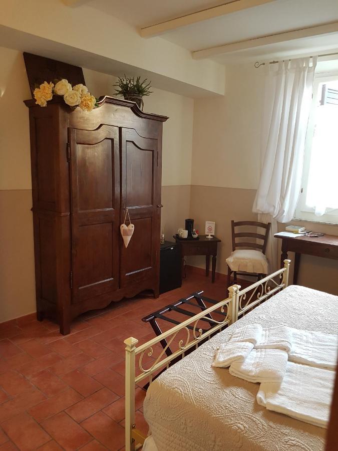 Il Nido Di Anna Hotel San Gimignano Bagian luar foto